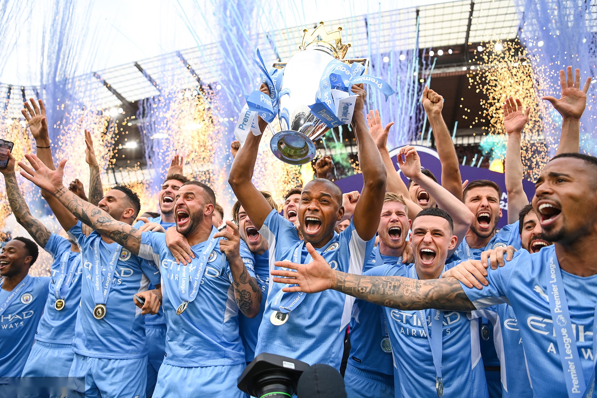 为自由地操 为自由地操