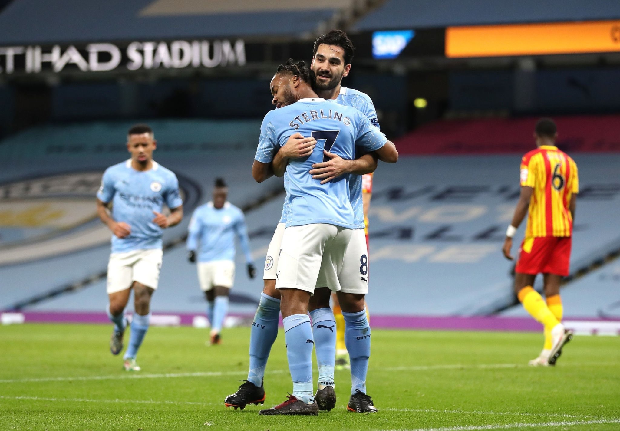 也象征着其 也象征着其